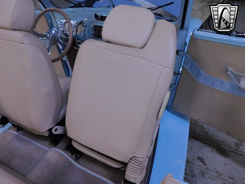 1940 Ford Convertible image 93