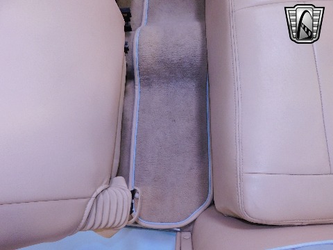 1940 Ford Convertible image 94