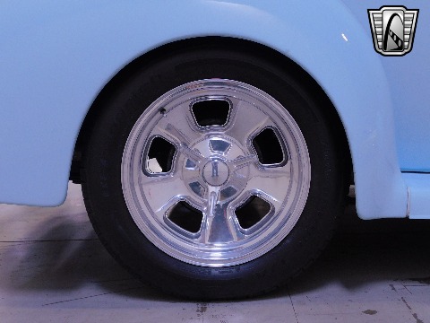 1940 Ford Convertible image 43