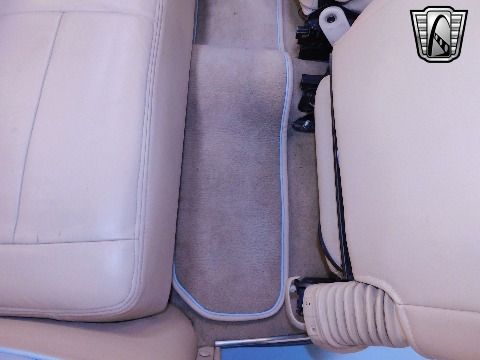 1940 Ford Convertible image 95