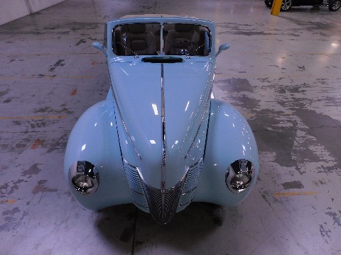 1940 Ford Convertible image 24