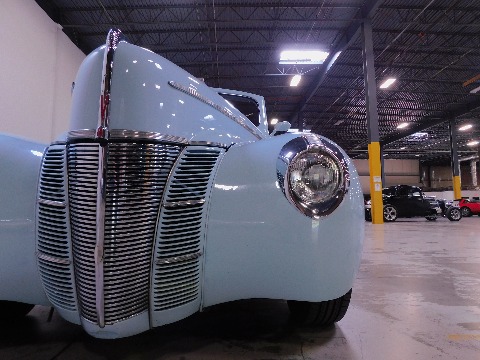 1940 Ford Convertible image 25