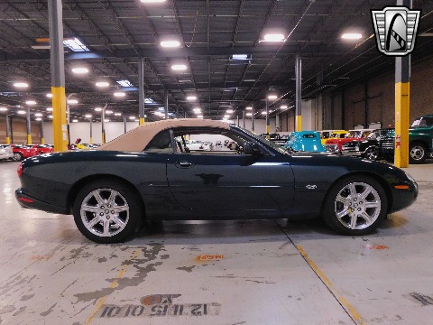 1997 Jaguar XK8 image 7