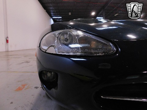 1997 Jaguar XK8 image 60