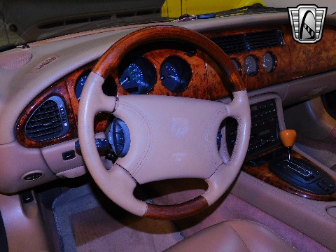 1997 Jaguar XK8 image 88