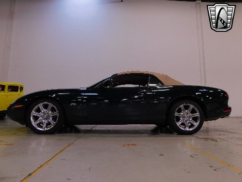 1997 Jaguar XK8 image 11