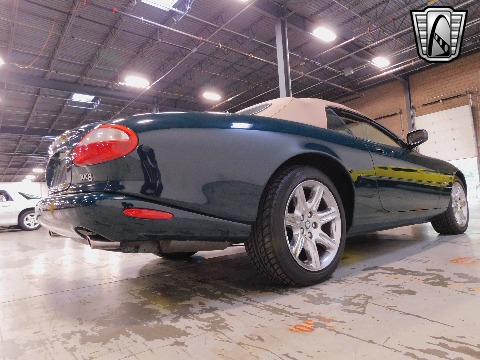 1997 Jaguar XK8 image 14
