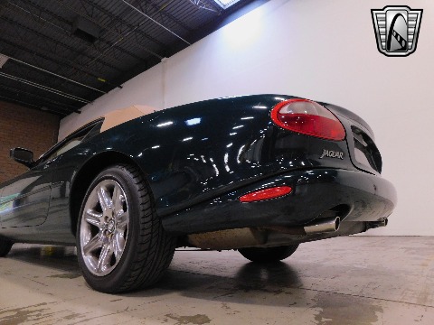 1997 Jaguar XK8 image 40