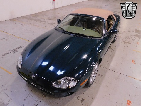 1997 Jaguar XK8 image 18