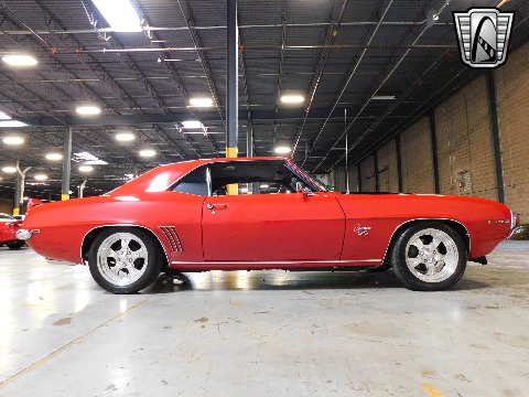 1969 Chevrolet Camaro image 15