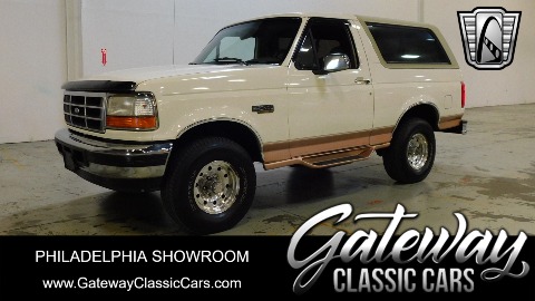 1995 Ford Bronco image 2