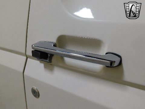 1995 Ford Bronco image 58