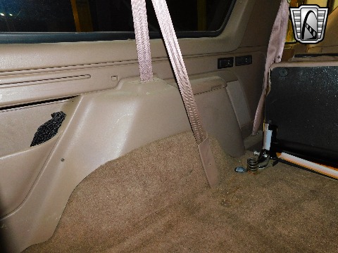 1995 Ford Bronco image 84