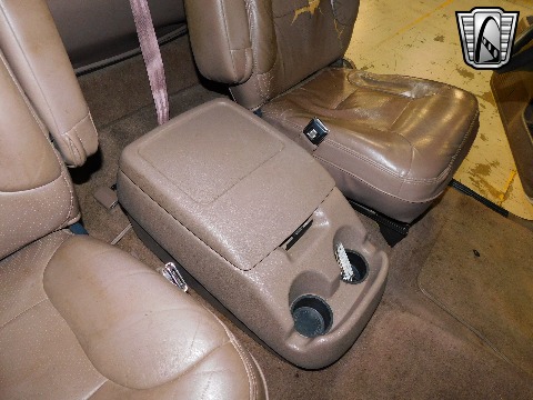 1995 Ford Bronco image 111