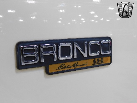 1995 Ford Bronco image 34