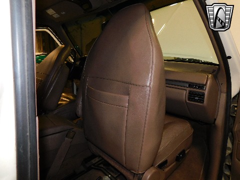 1995 Ford Bronco image 113