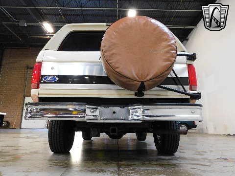 1995 Ford Bronco image 13