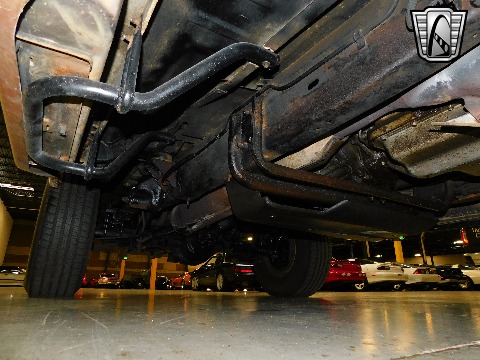 1995 Ford Bronco image 143