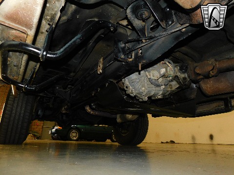 1995 Ford Bronco image 144