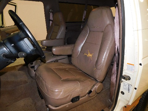 1995 Ford Bronco image 94