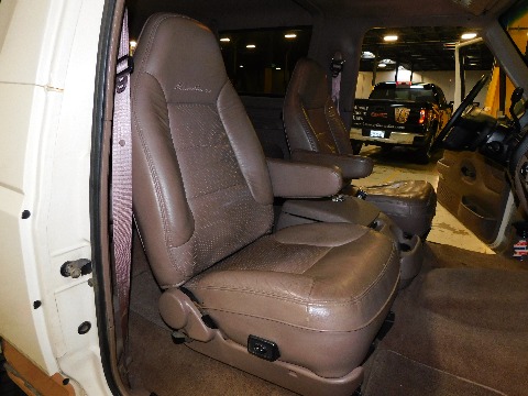 1995 Ford Bronco image 95