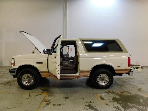 1995 Ford Bronco image 71