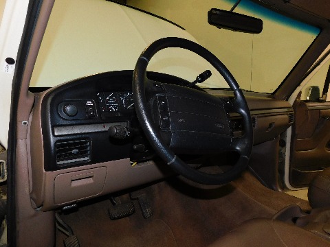 1995 Ford Bronco image 98