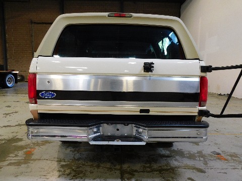 1995 Ford Bronco image 48