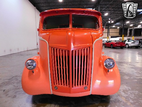 1947 Ford COE image 9