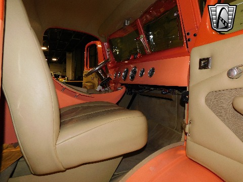 1947 Ford COE image 90