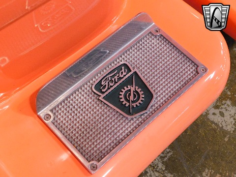 1947 Ford COE image 39