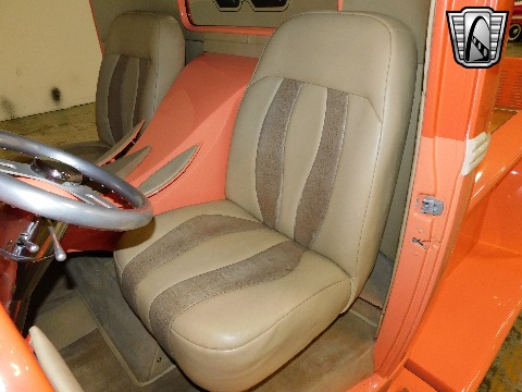 1947 Ford COE image 91