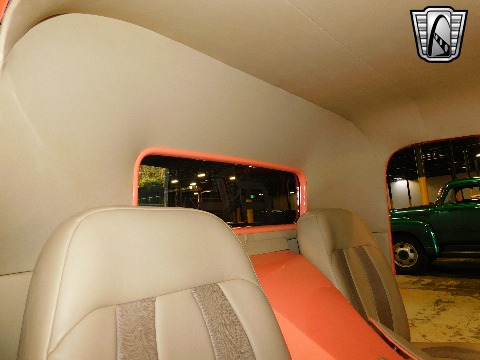 1947 Ford COE image 119