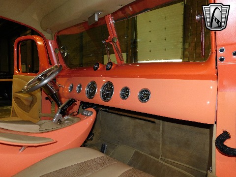 1947 Ford COE image 96