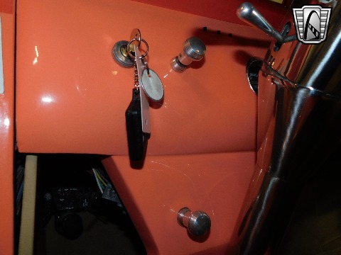 1947 Ford COE image 98