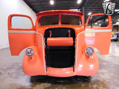 1947 Ford COE image 78