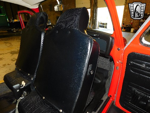 1970 Volkswagen Beetle image 100