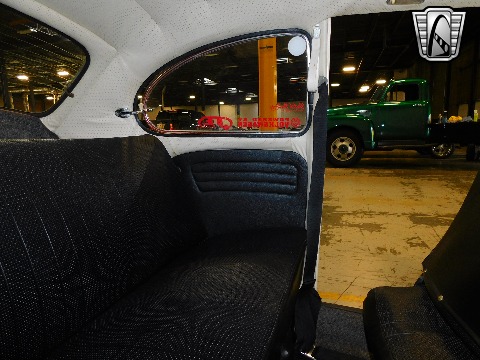 1970 Volkswagen Beetle image 106