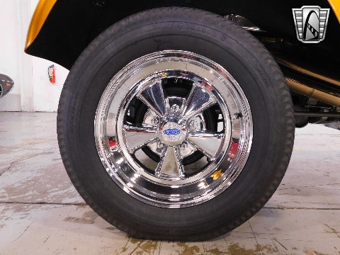 1933 Willys Coupe image 31