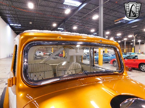 1933 Willys Coupe image 58