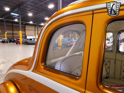 1933 Willys Coupe image 54