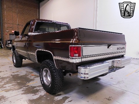 1985 Chevrolet K10 image 3