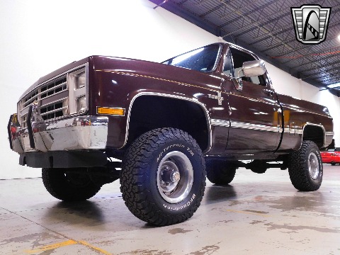 1985 Chevrolet K10 image 9