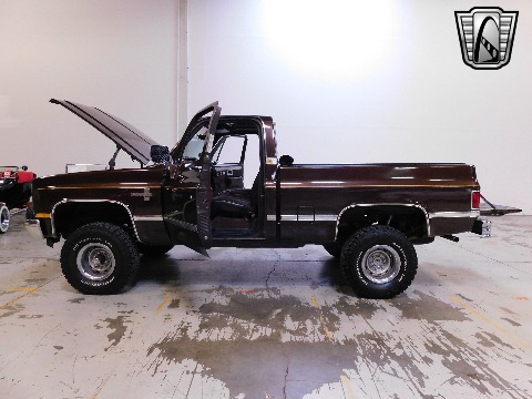 1985 Chevrolet K10 image 65