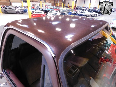 1985 Chevrolet K10 image 23