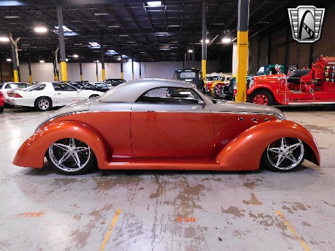 1939 Ford Cabriolet image 7