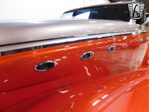 1939 Ford Cabriolet image 34