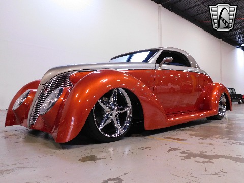 1939 Ford Cabriolet image 10