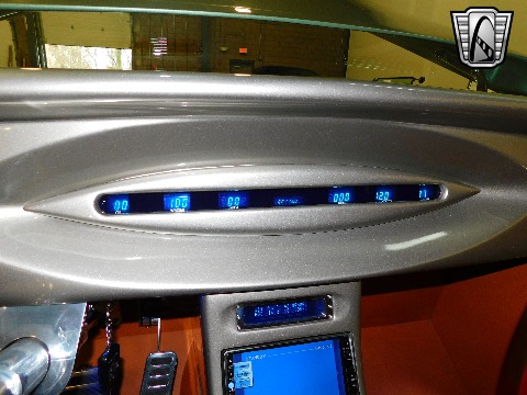 1939 Ford Cabriolet image 93