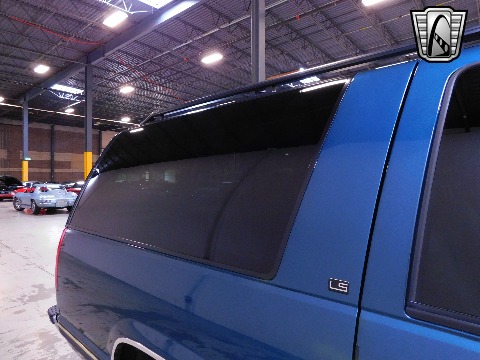 1995 Chevrolet Suburban image 55